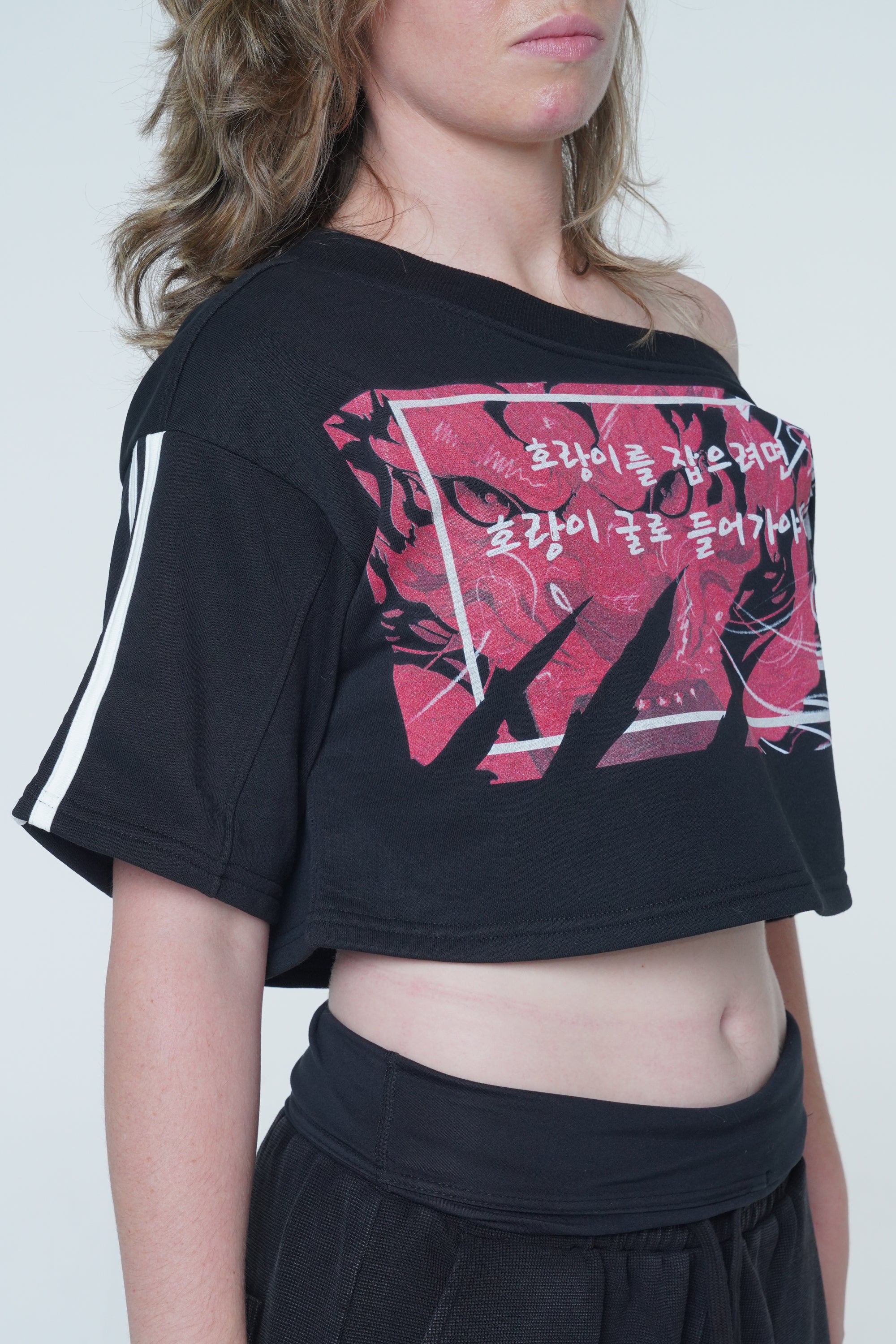 Tiger Off Shoulder Crop