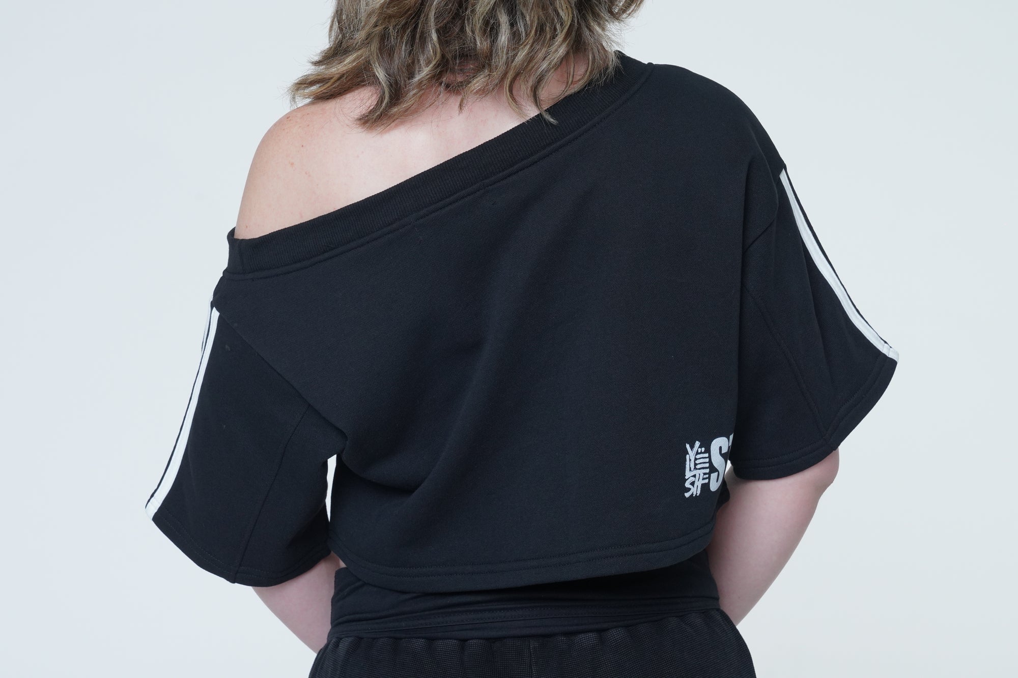 Tiger Off Shoulder Crop