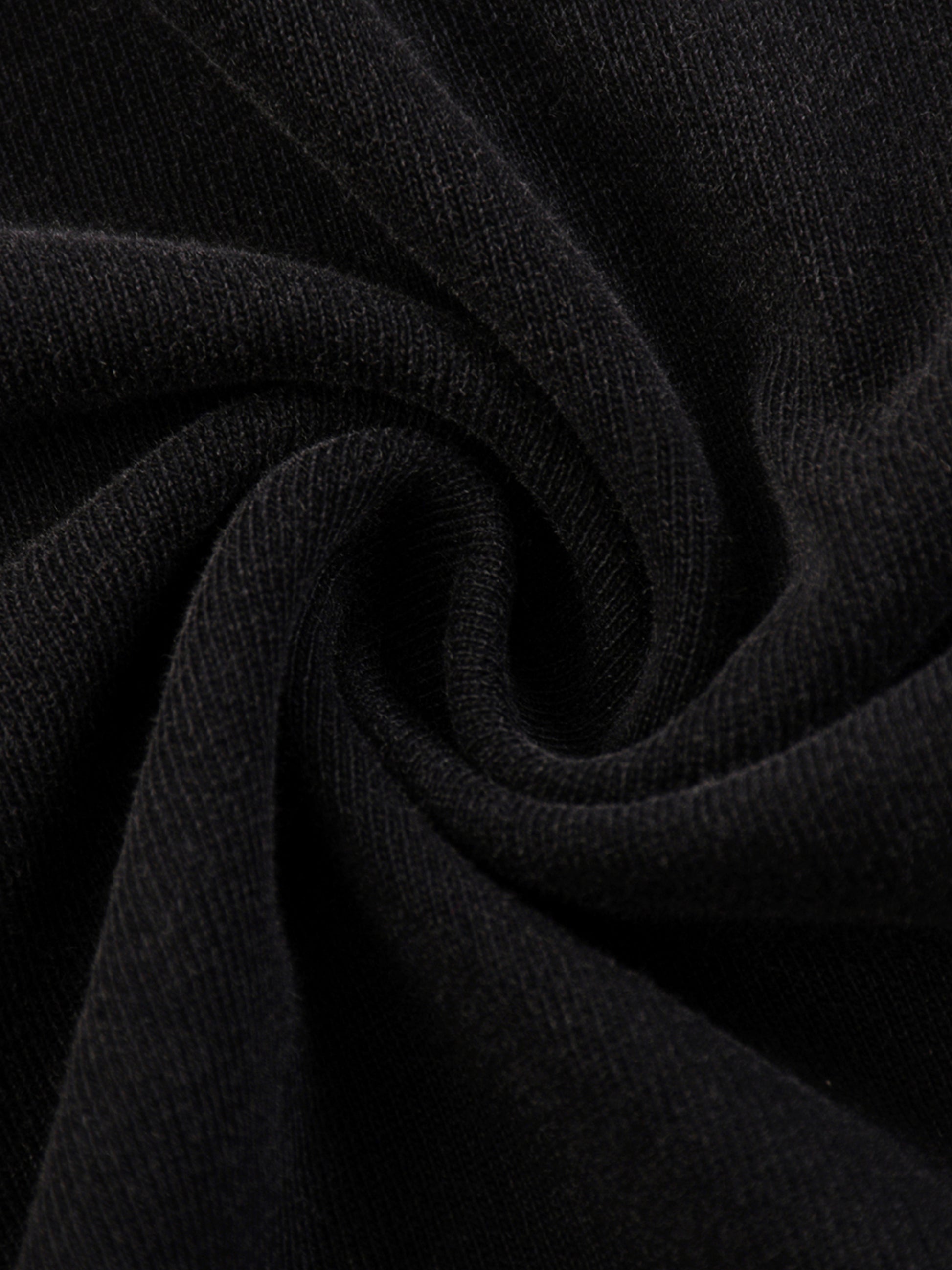 raw hem,streetwear,minimalistic design,artistic tee,artsy streetwear,logo design