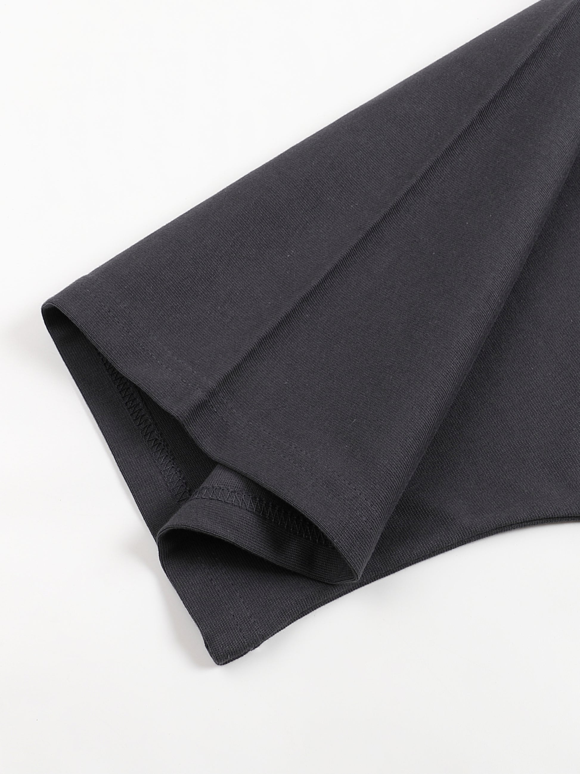 street wear,oversized tee,boxy style fashion,Kpop,street fashion,90s hiphop,Kpop fashion,Japanese mask,Gym t-shirt