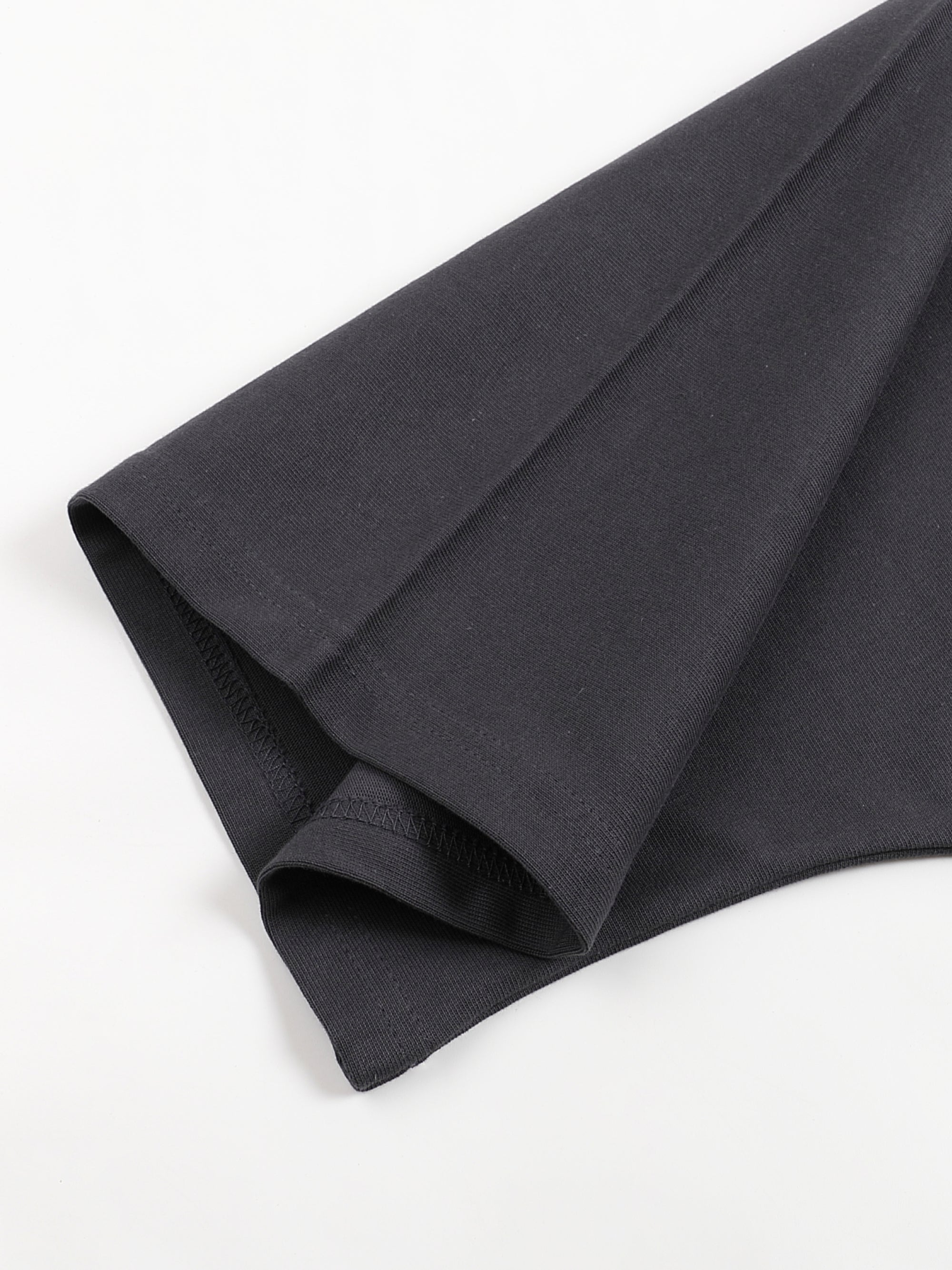 street wear,oversized tee,boxy style fashion,Kpop,street fashion,90s hiphop,Kpop fashion,Japanese mask,Gym t-shirt