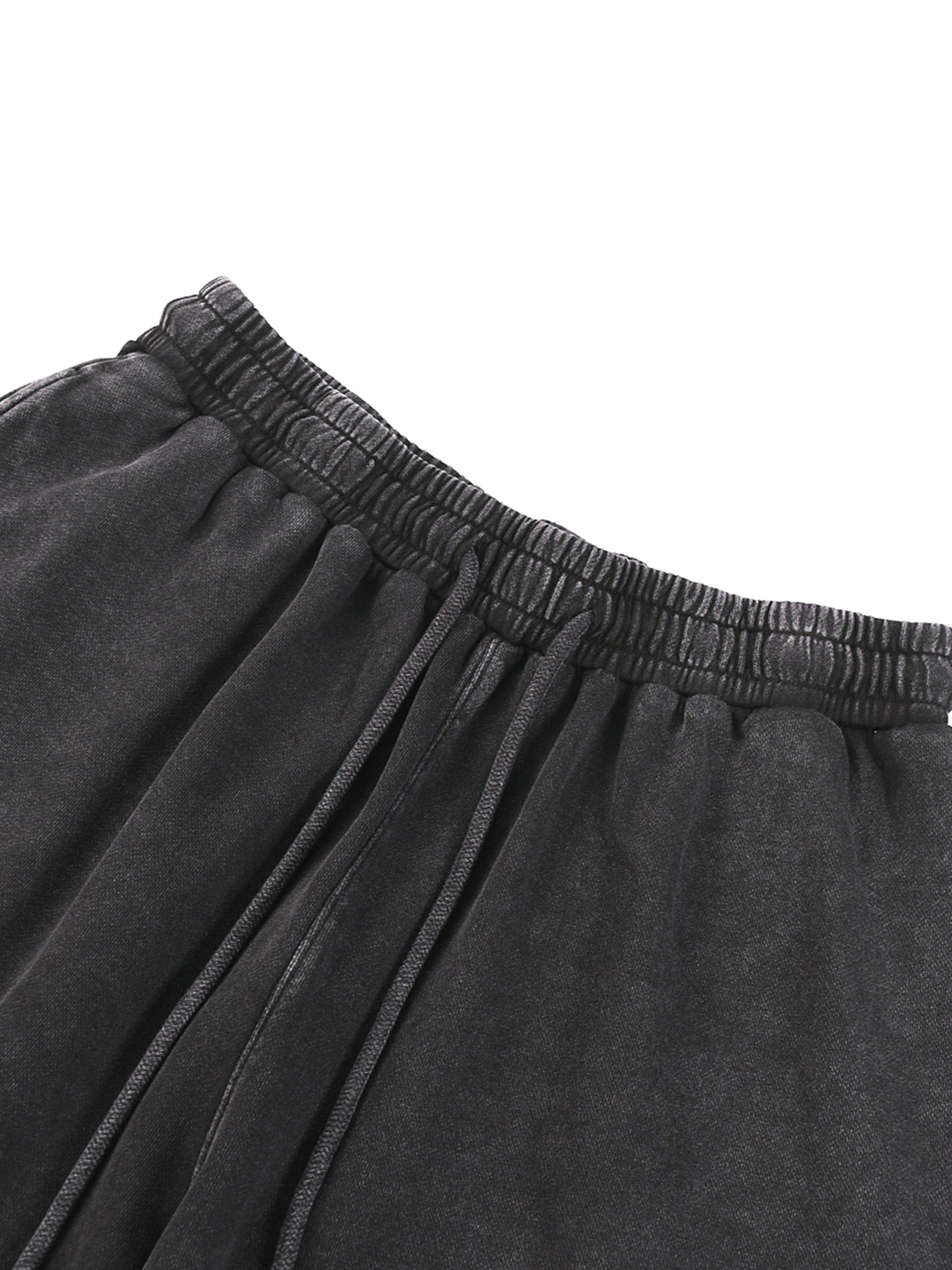 straight leg pants,snow wash,streetwear,street style,airport fashion,comfy